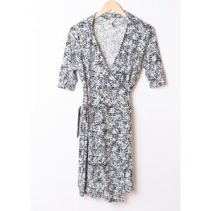 Diane von Furstenberg DVF Original Wrap Dress Women's Size 4 100% Silk